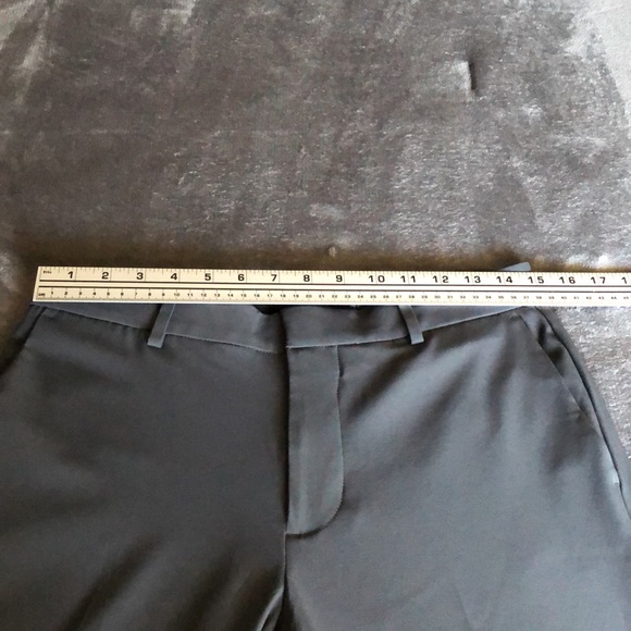 Men’s size 30 X 32 slim Van Heusen gray dress pants - Picture 6 of 11